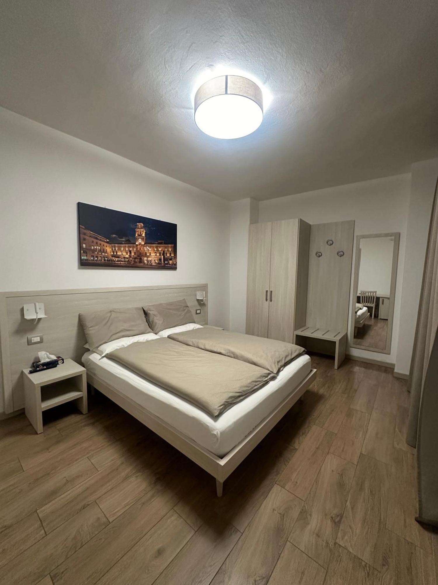 Residenza Pezzani Otel Parma Dış mekan fotoğraf